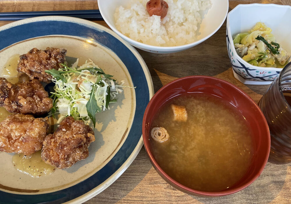 社員食堂の定食